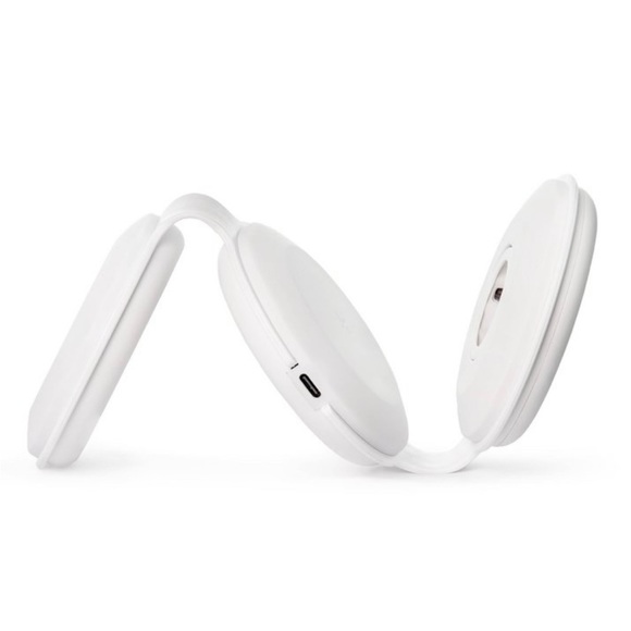 TYLT Folio Trio 15W MagSafe 3-in-1 Wireless Charger iPhone, Apple Watch, Airpod - Picture 3 of 4